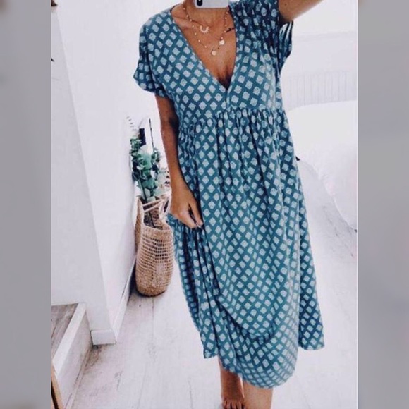 Love, Peace & Boho Dresses & Skirts - Geometric Print V-neck Loose Casual Midi Dress